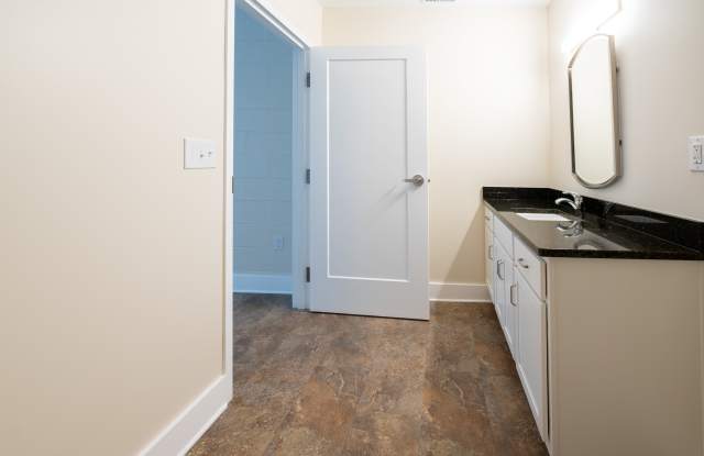 605 Calvary St Sw - 605 Calvary Road Northwest, Roanoke, VA 24017