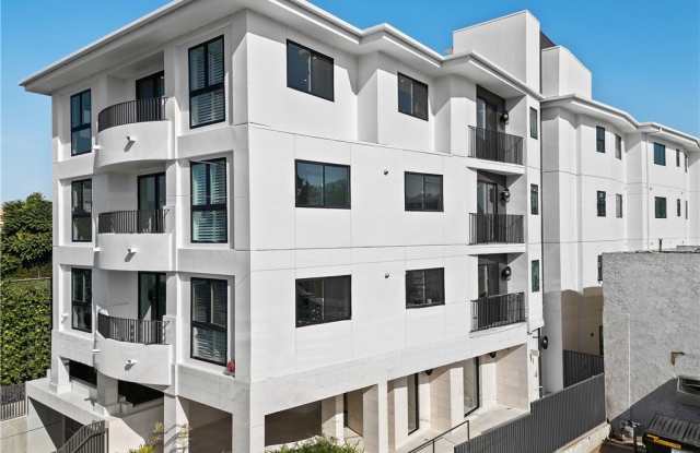 4214 Fulton Avenue photos photos