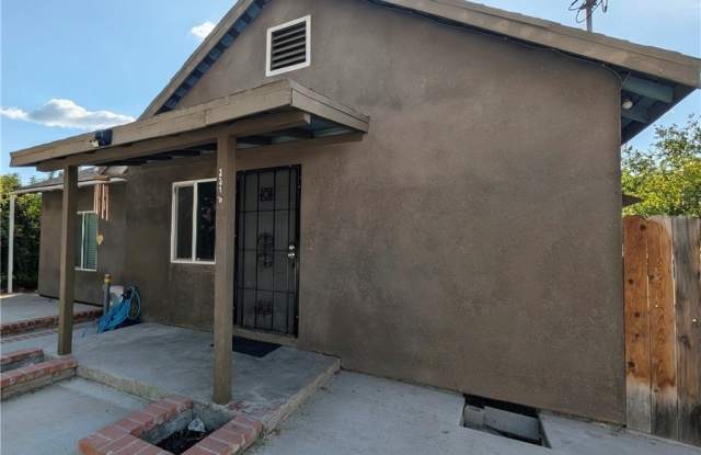 2319 Wilshire Street photos photos