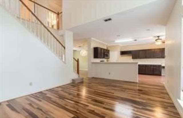 606 Raton Pass Gallery 4