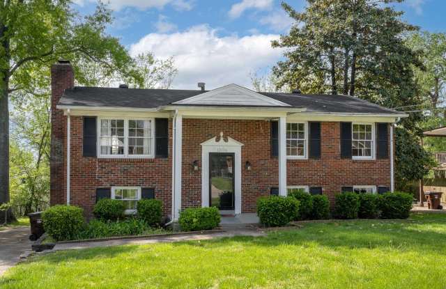 Beautiful Middletown Home 5 Beds 2 Baths photos photos Beautiful Middletown Home 5 Beds 2 Baths photos photos