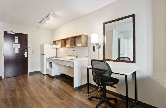Fremont - Newark Gallery 4