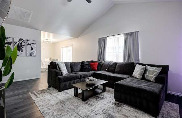 2820 NW Dalewood Place photos photos