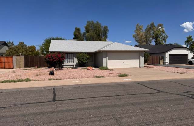 Charming 2 bed in Chandler photos photos