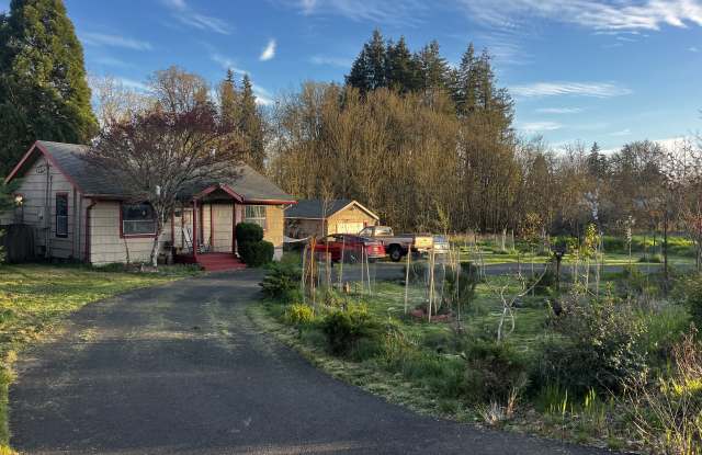 2845 Columbia Boulevard photos photos