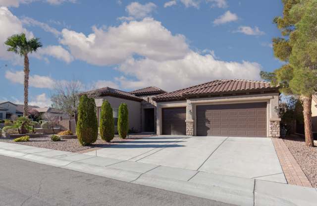 Charleston model (2 bedroom 2 1/2 bath plus office) in age qualified Sun City Anthem photos photos