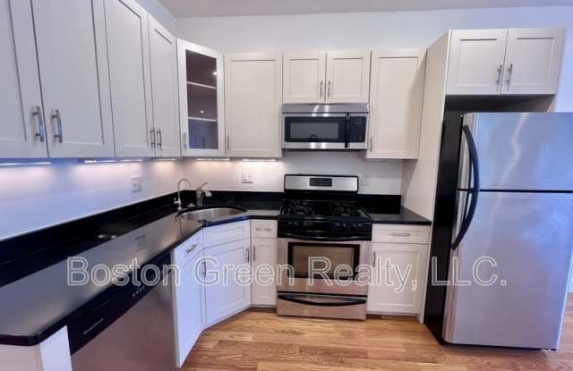 150 1/2 M Street photos photos