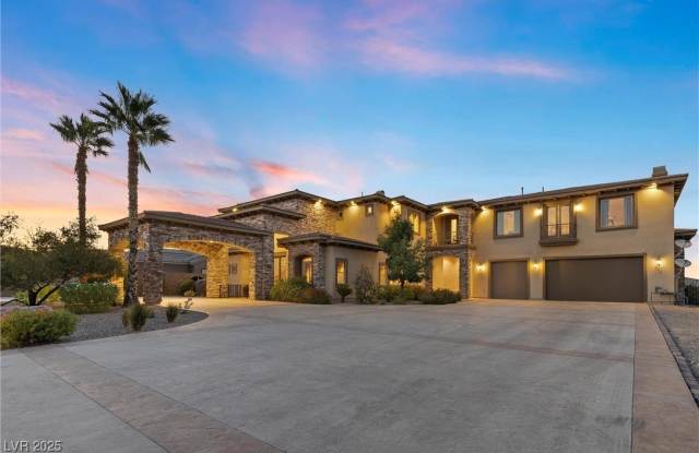 670 Du Fort Avenue - 670 Du Fort Avenue, Henderson, NV 89002 670 Du Fort Avenue - 670 Du Fort Avenue, Henderson, NV 89002