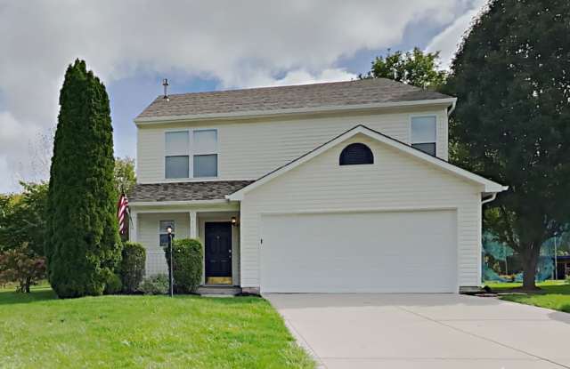 453 Woodstream Drive Gallery 2