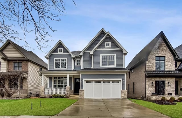 271 E 3rd St - 271 East 3rd Street, Elmhurst, IL 60126