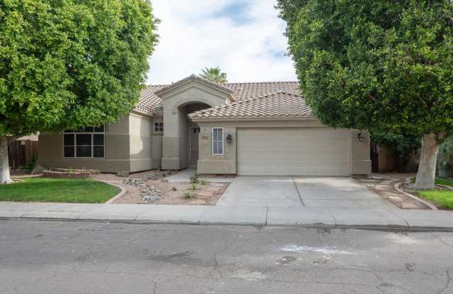 966 W CITRUS Way - 966 West Citrus Way, Chandler, AZ 85248