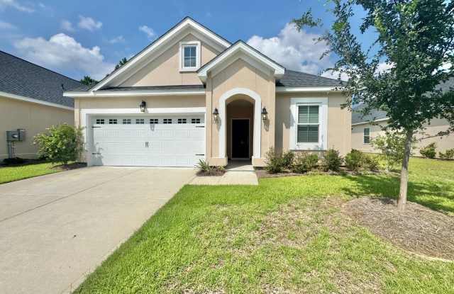 This beautiful 1 story home with 3 Beds, 2.5 Baths, Study and loft, Westbrook Golf Villa is located within the gates of the beautiful Savannah Quarters photos photos