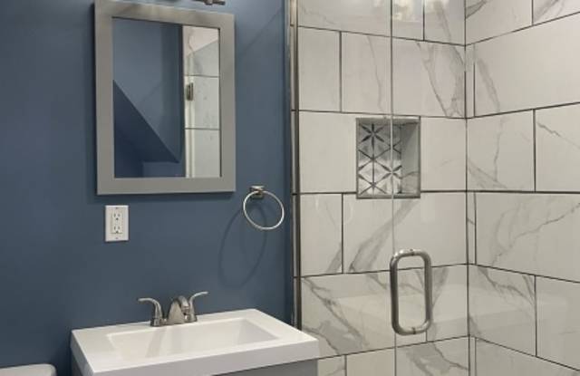 258 MONTGOMERY ST, Apt 1 Gallery 2