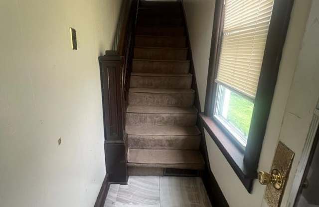 628 S Ankeny Ave photos photos
