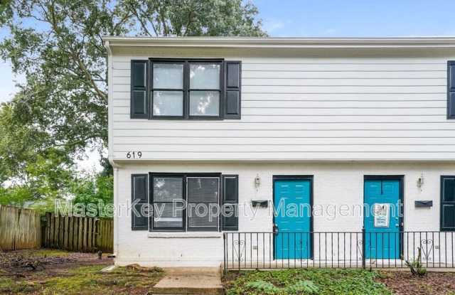 619 E Horne St - 619 East Horne Street, Clayton, NC 27520