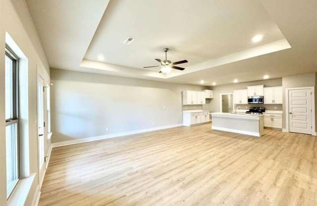 6004 Gardner Maples Gallery 3