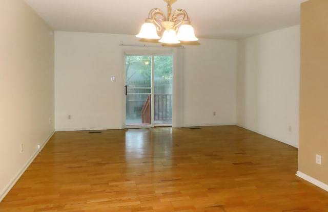 109 Gunston Court Gallery 2