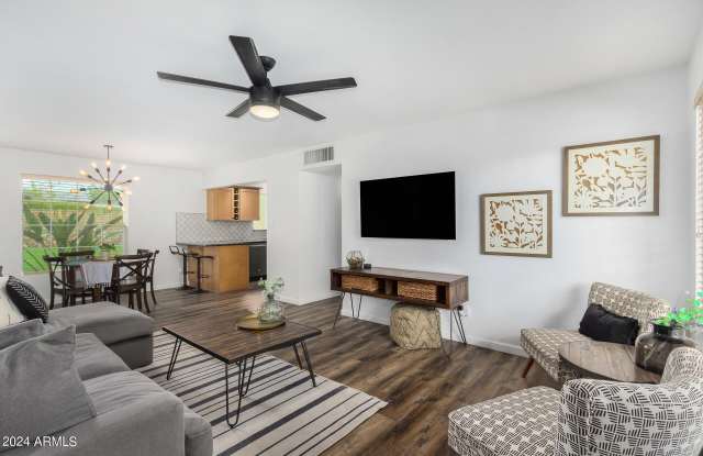 426 E GRISWOLD Road Gallery 4