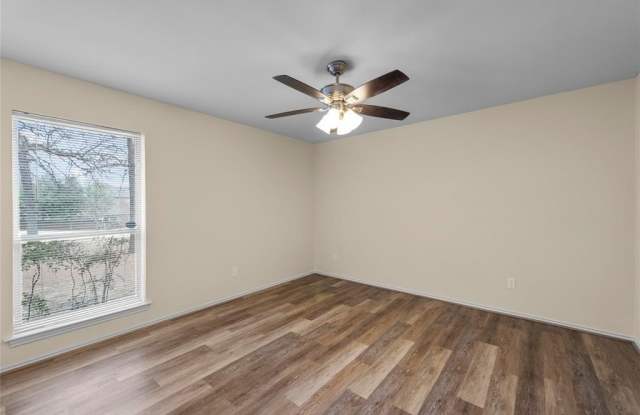 13405 Roanoke Road Gallery 3
