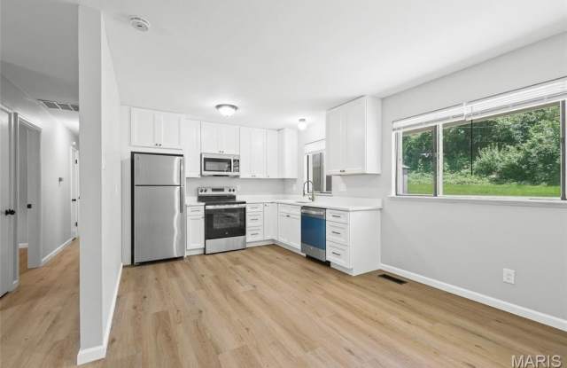 404 Spring Meadows Drive Gallery 4
