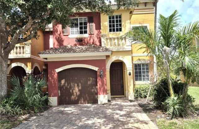 10300 Olivewood Way unit: 71 photos photos