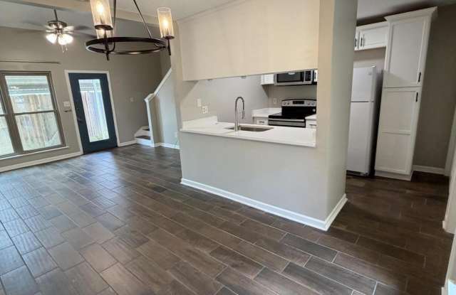 202 Long Plantation Boulevard Gallery 3
