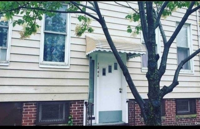 72-40 Cooper Avenue - 72-40 Cooper Avenue, Queens, NY 11385