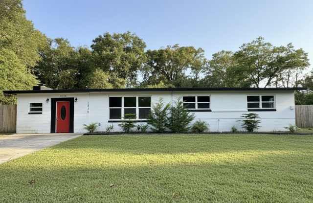 1836 AGAVE Circle S - 1836 Agave Circle South, Jacksonville, FL 32246