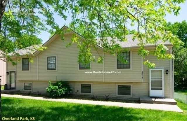 4815 Woodward St - 4815 Woodward Street, Overland Park, KS 66203