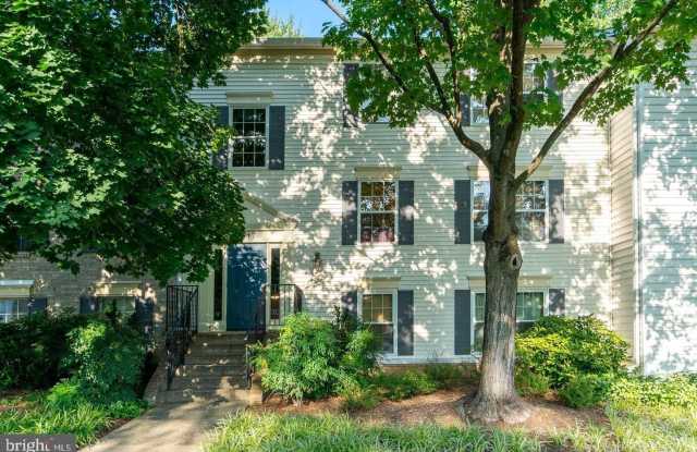 7717 INVERSHAM Drive Gallery 2