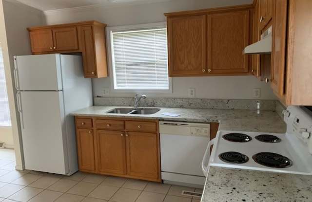 Lovely home in the Haymount Area - Available 9/15/2023 Gallery 3