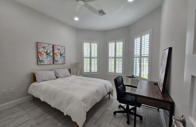6839 Saona Ct photos photos