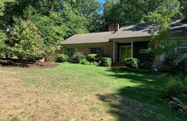 4 Bedroom 2.5 Bath House with 2 Car Garage photos photos
