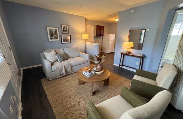 2086 Hubert Avenue - 3 photos photos