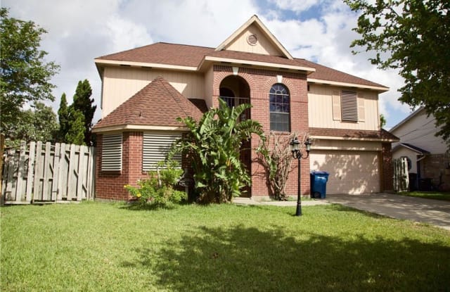 3045 Quail Hollow Dr - 3045 Quail Hollow Dr, Corpus Christi, TX 78414