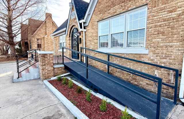 Large 4BD 2BA Home w/ Bonus Room close to Oklahoma City University!! photos photos