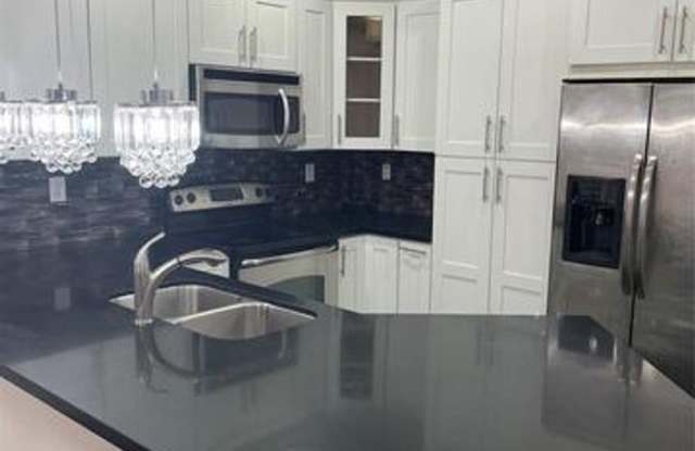 540 SAINT MICHELLE Way, Margate, FL 33068 - 6209 photos photos