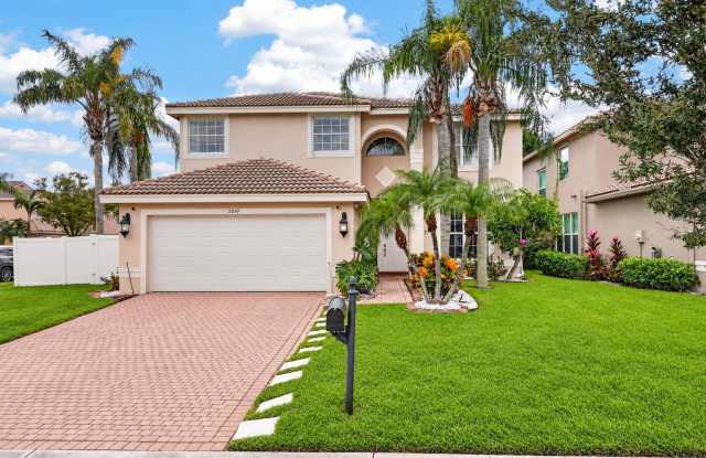 5010 Nautica Lake Circle Gallery 1