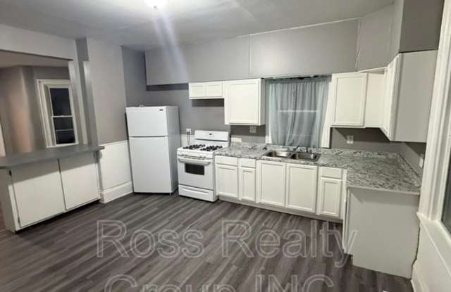 1419 N Superior St - 1419 North Superior Street, Toledo, OH 43604