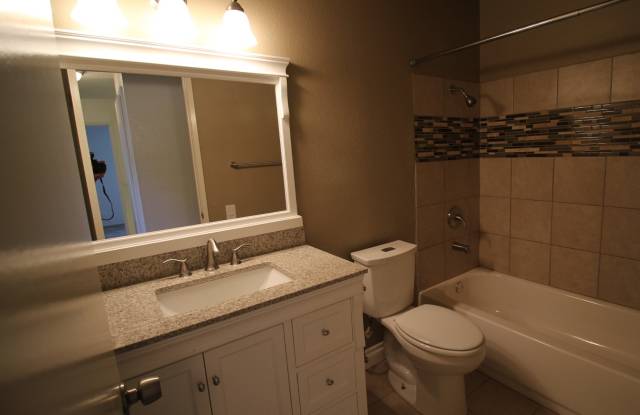 6473 Shady Lawn Dr. #6 Gallery 2