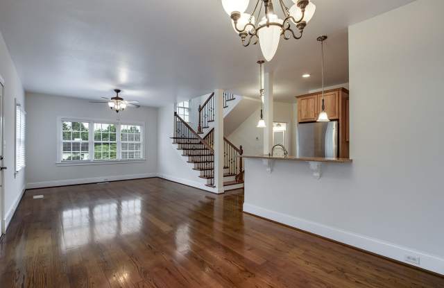 111 Daleyuhski Way Gallery 3
