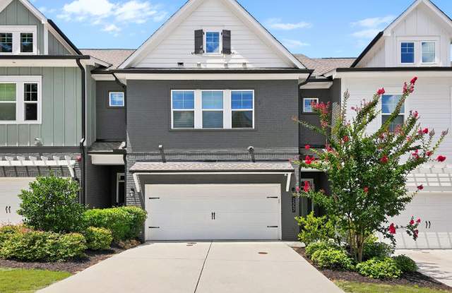 3 Bedroom, Loft, and 3.5 Bath Townhome Near Truist Park photos photos