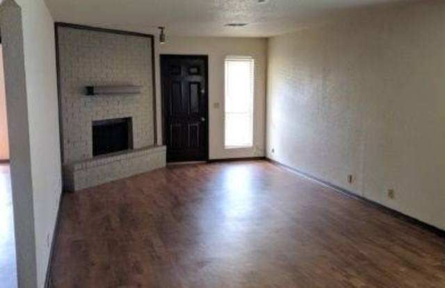 1321 Pennington Avenue Gallery 2