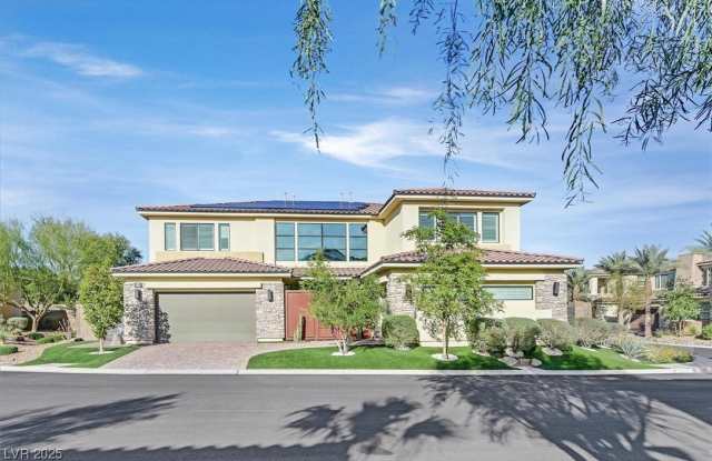 65 Garibaldi Way photos photos