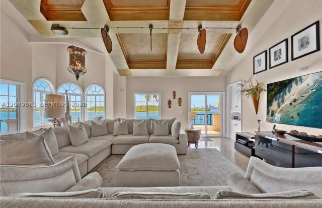 2244 Fisher Island Dr Gallery 4