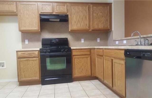 9512 Castle Pines DR Gallery 3