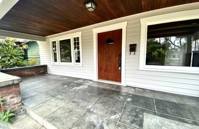 1132 Stratford Avenue Gallery 4