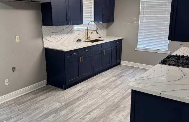 7718 Reindeer Street photos photos