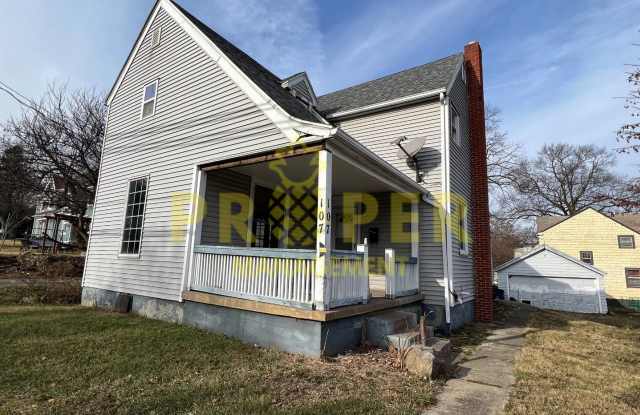3 bedrooms 2 full bathrooms house - 107 West Hillcrest Avenue, Dayton, OH 45405