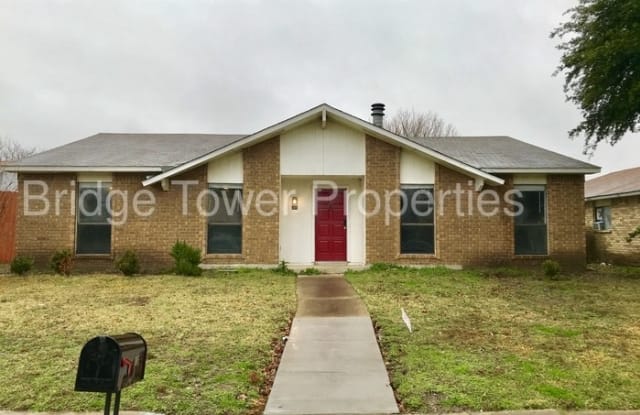 305 Boxwood Drive - 305 Boxwood Drive, Mesquite, TX 75150